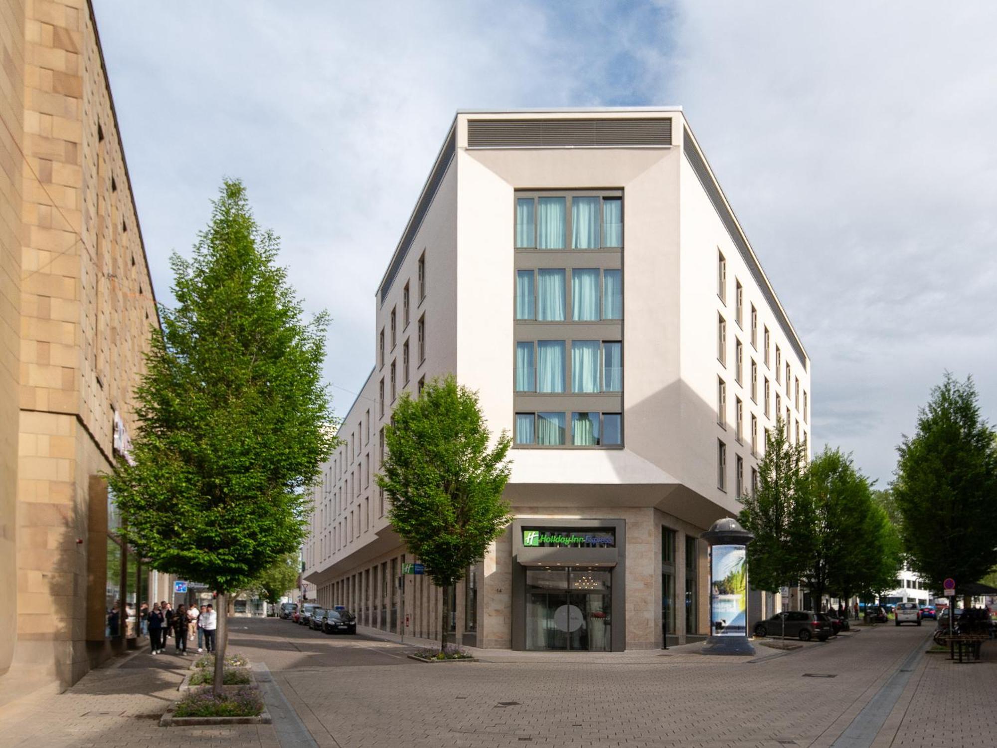 Holiday Inn Express Heilbronn By Ihg Екстер'єр фото