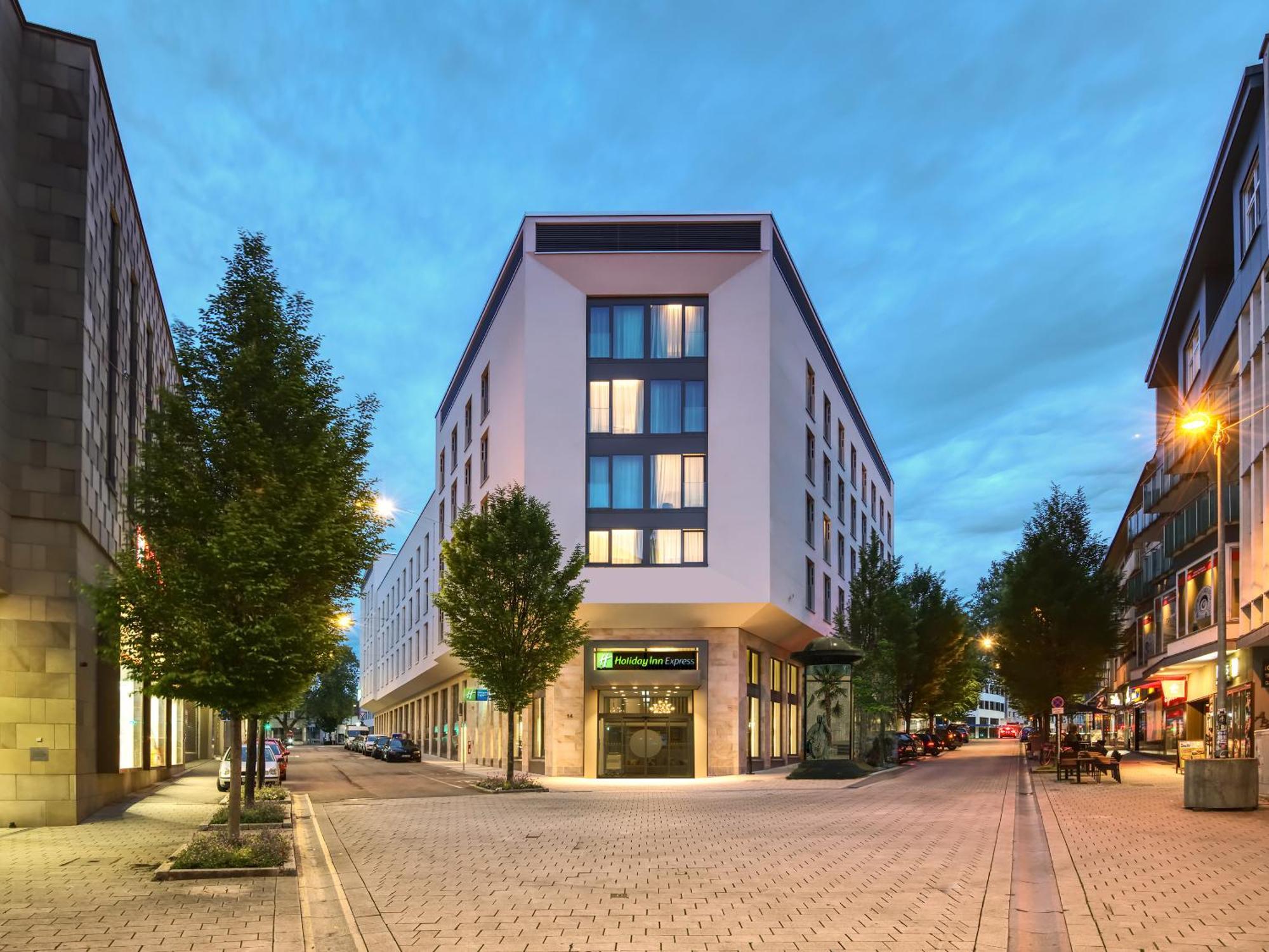 Holiday Inn Express Heilbronn By Ihg Екстер'єр фото
