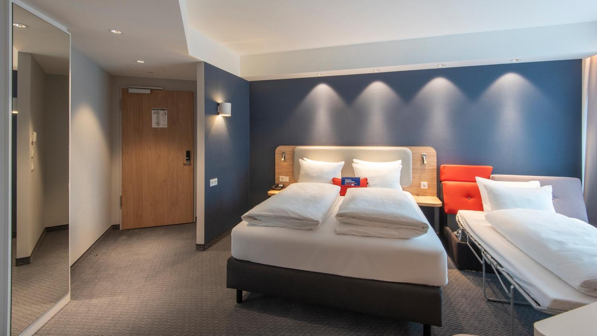 Holiday Inn Express Heilbronn By Ihg Екстер'єр фото