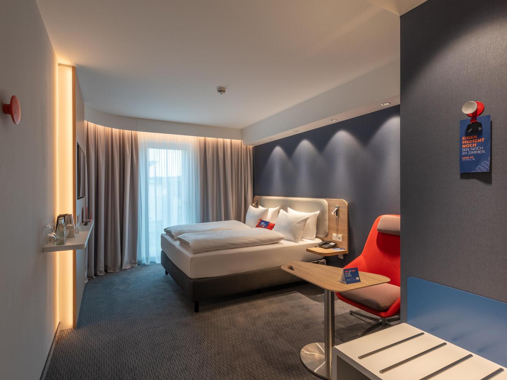 Holiday Inn Express Heilbronn By Ihg Екстер'єр фото