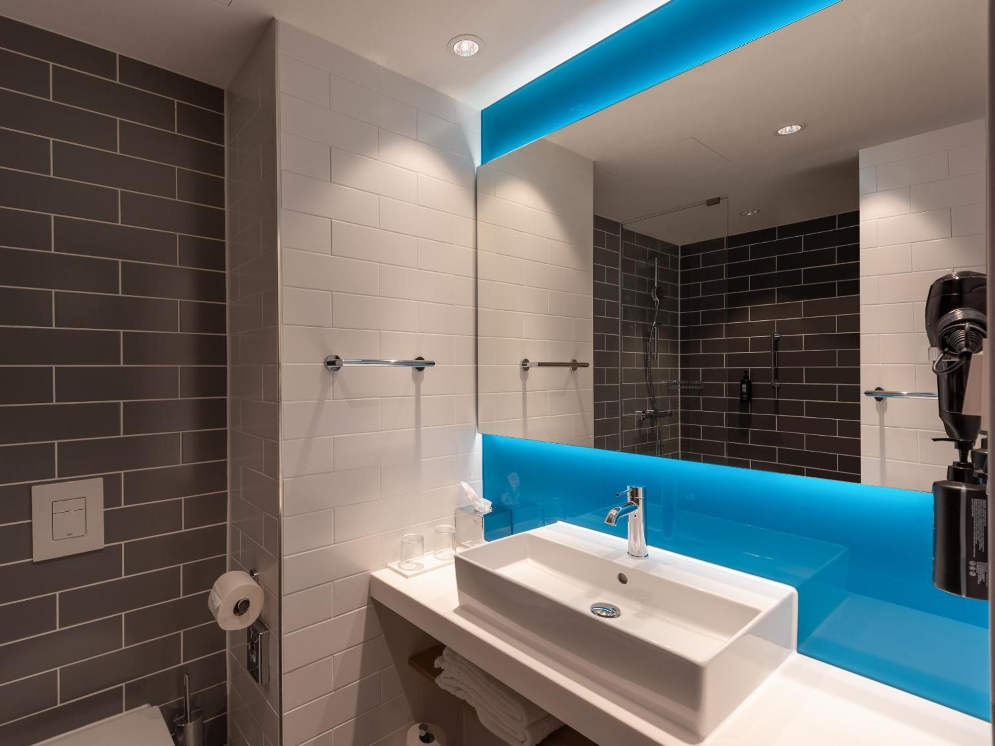 Holiday Inn Express Heilbronn By Ihg Екстер'єр фото
