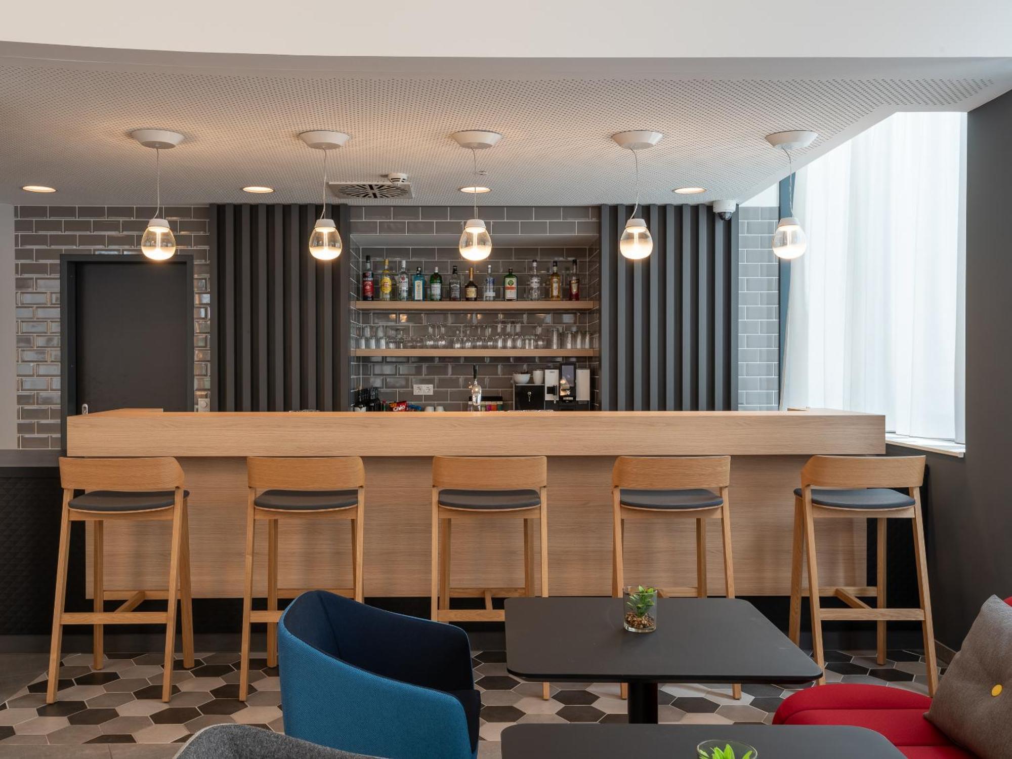 Holiday Inn Express Heilbronn By Ihg Екстер'єр фото
