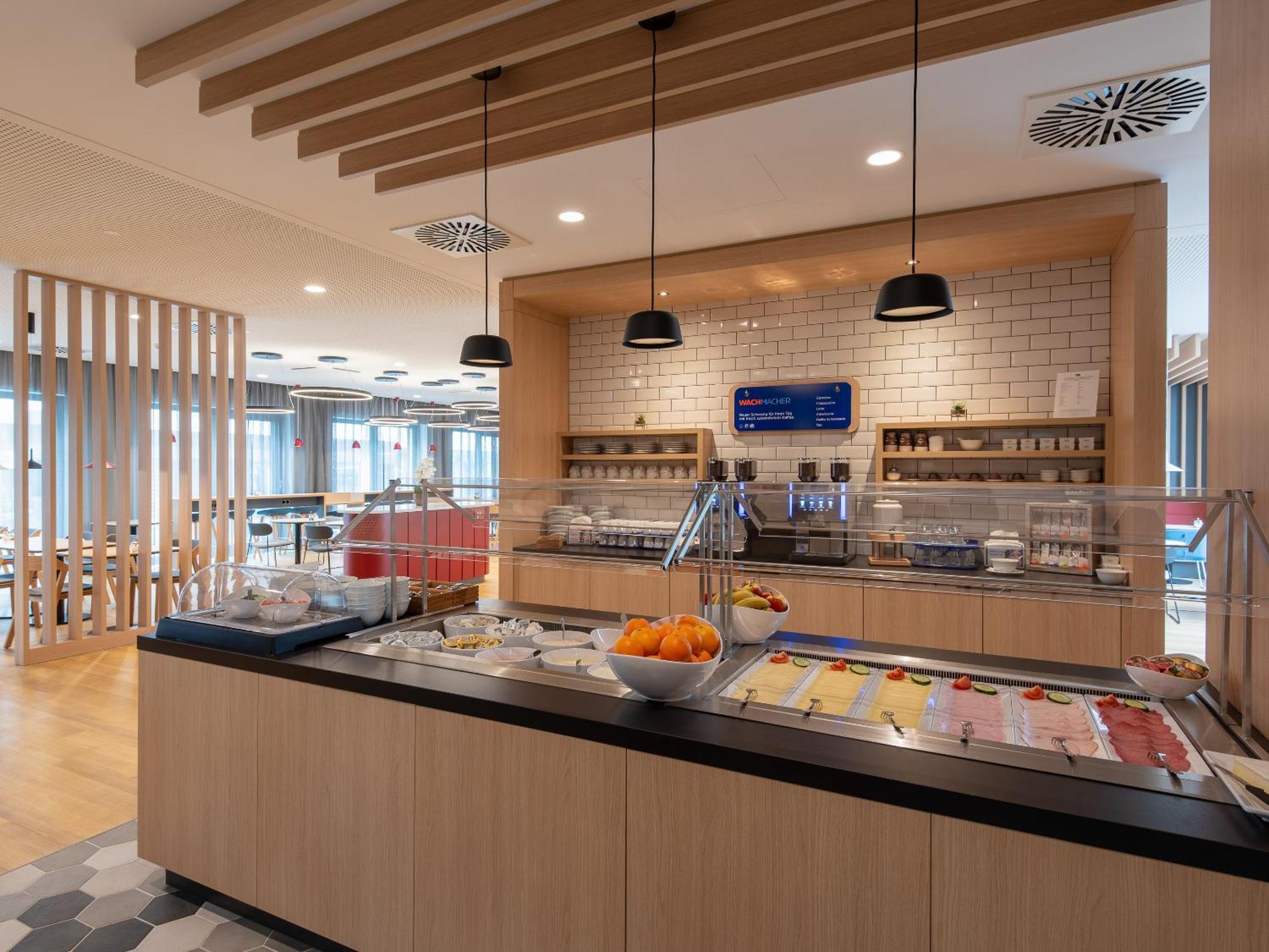 Holiday Inn Express Heilbronn By Ihg Екстер'єр фото